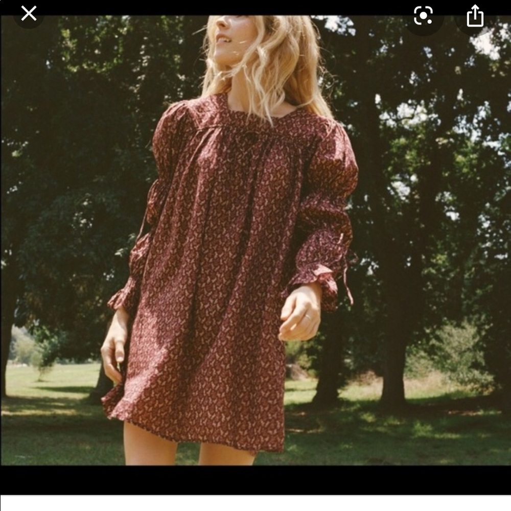 Dôen Buttercup dress in Wine ditzy floral.